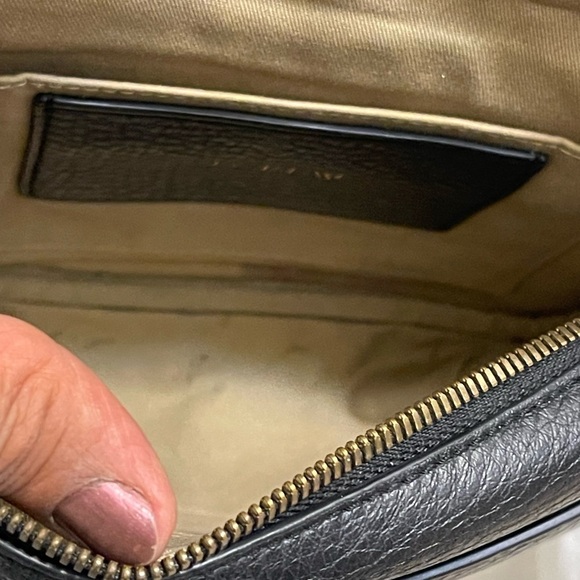 J.Crew crossbody leather bag navy blue good condition just the strap had damaged - Picture 14 of 16